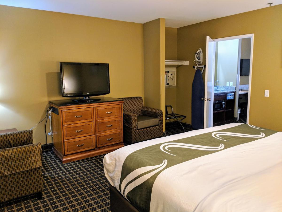 Quality Inn & Suites Westminster Seal Beach Экстерьер фото
