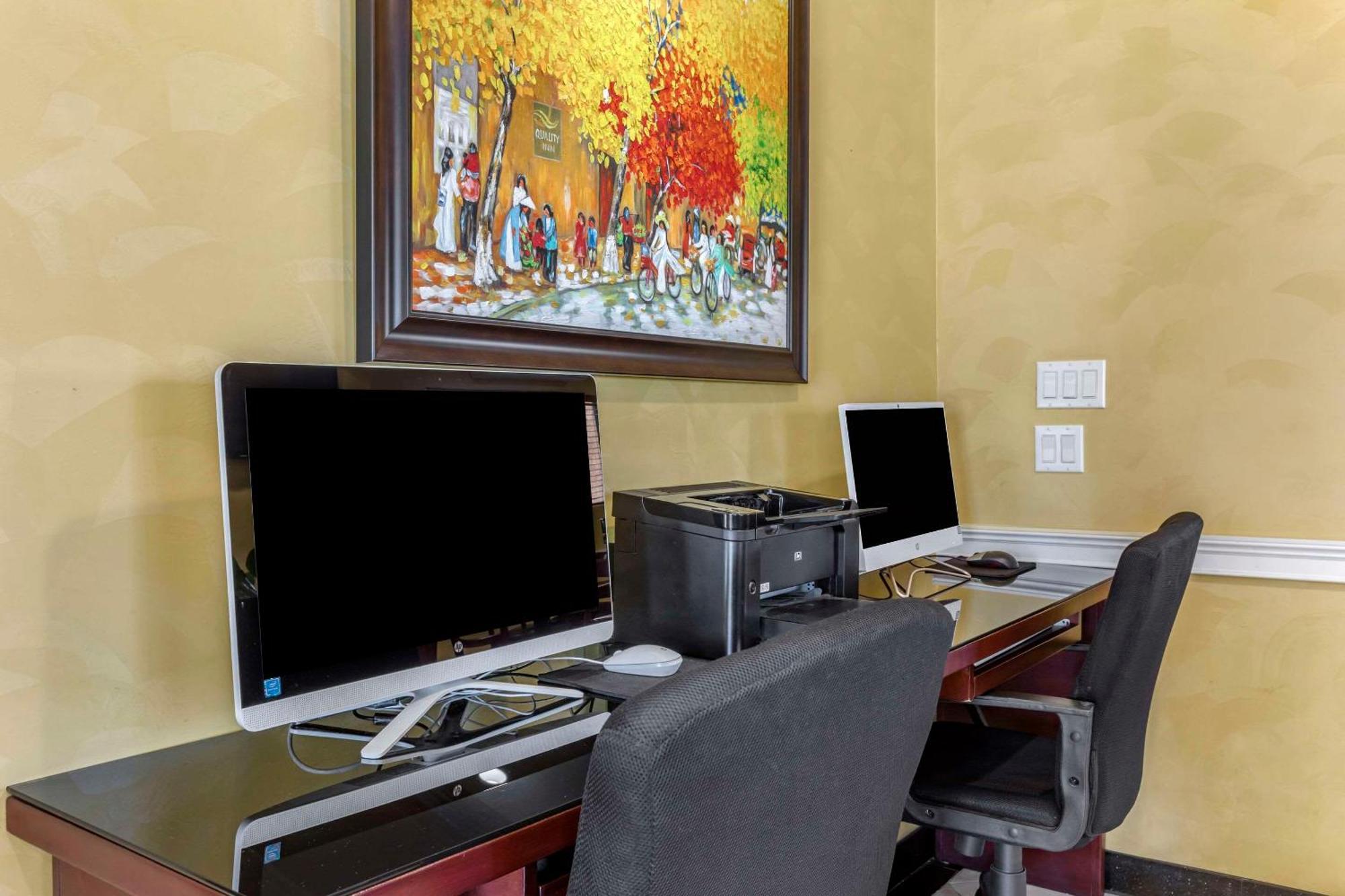 Quality Inn & Suites Westminster Seal Beach Экстерьер фото