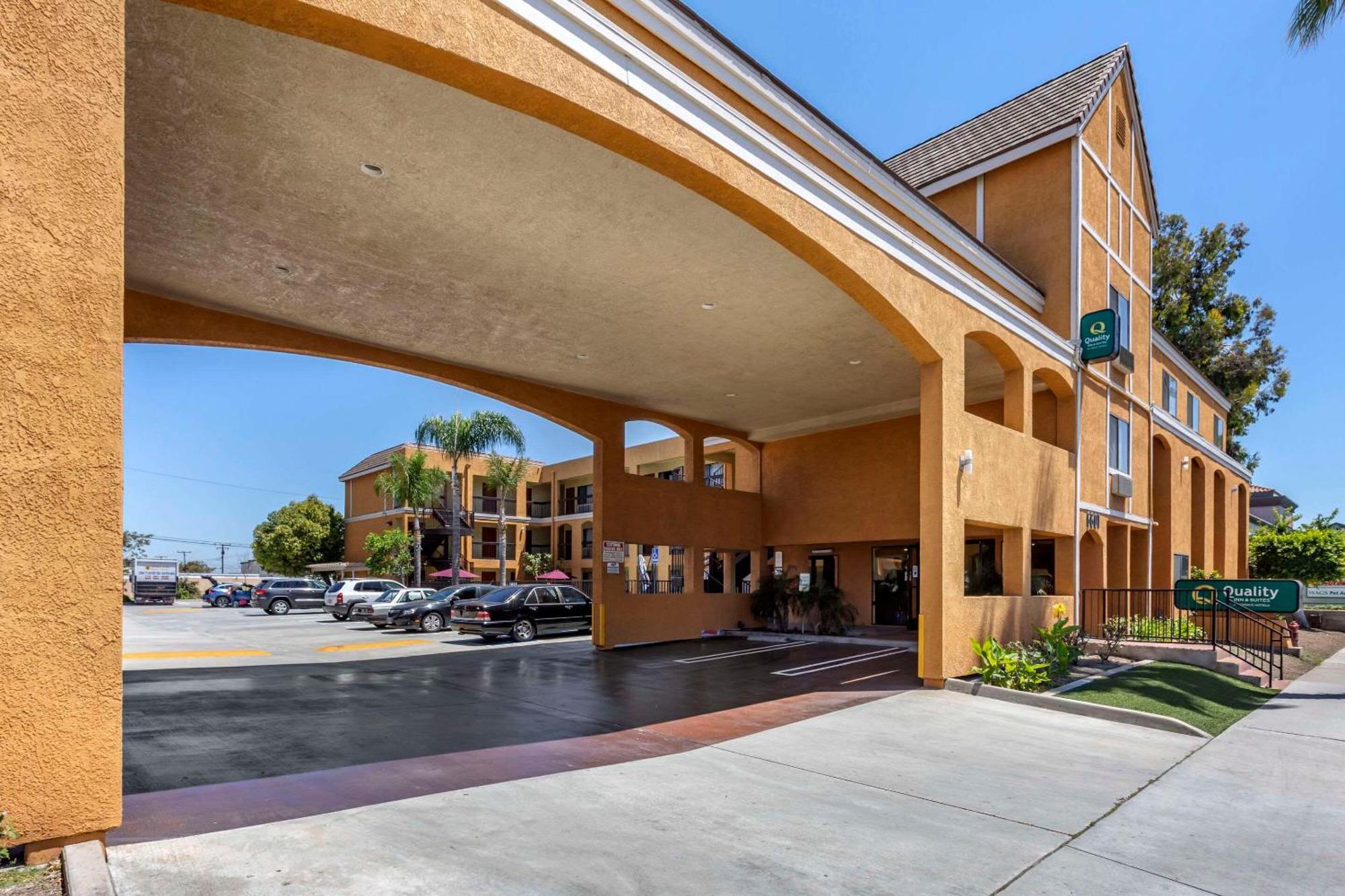 Quality Inn & Suites Westminster Seal Beach Экстерьер фото